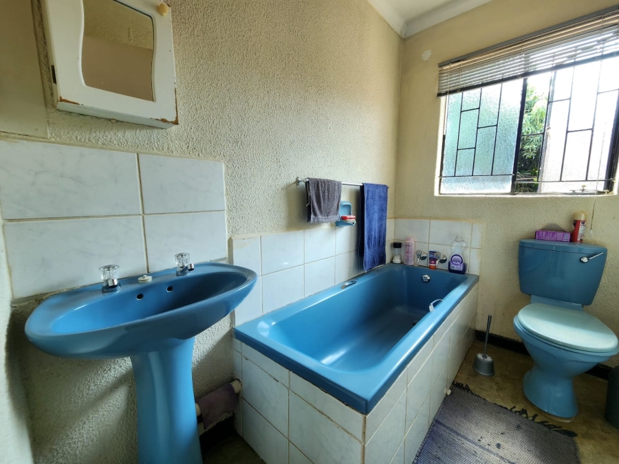 2 Bedroom Property for Sale in Tlhabane West North West